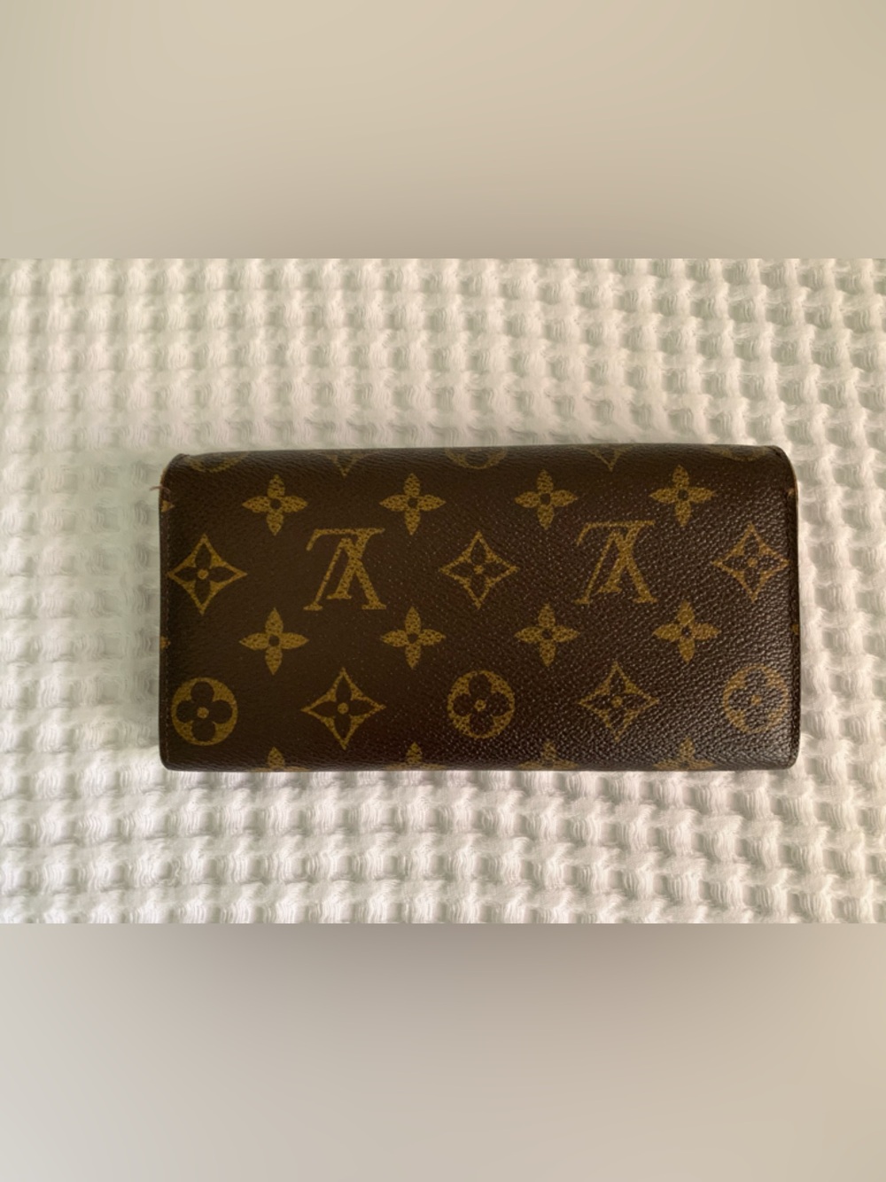Louis Vuitton Brown Monogram Sarah Wallet - Picture 2 of 12